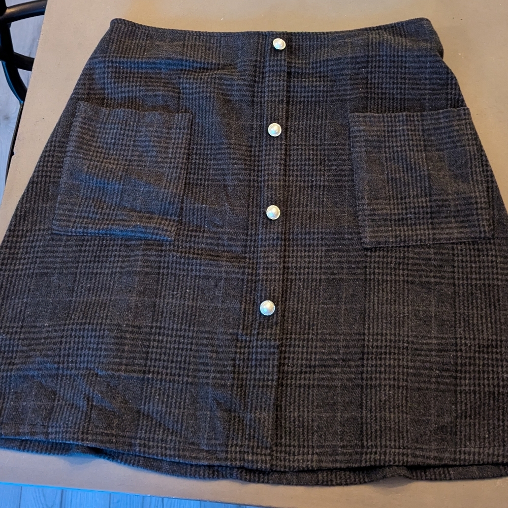 Skirt - Picture 3 of 6